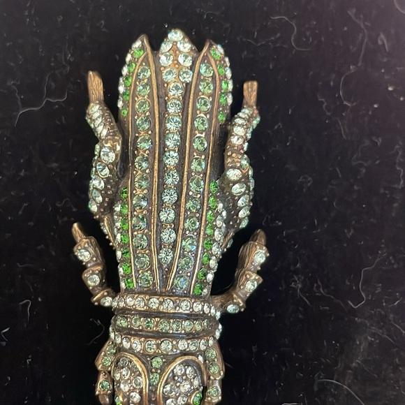 Heidi Daus Elegant Green and Gold Reptile Brooch - Picture 5 of 7